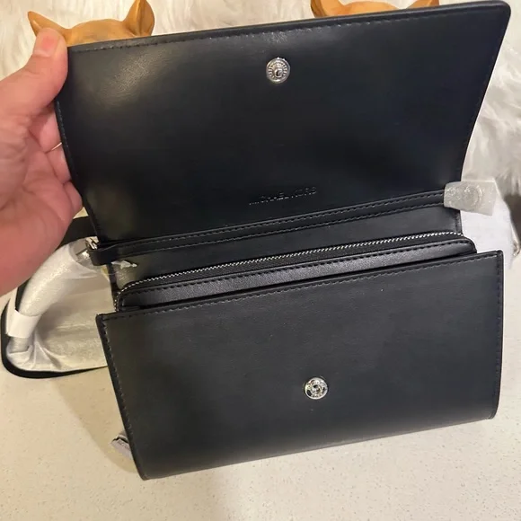 MK Jet Set crossbody NWT!!  black & Gray (retails $229) - Picture 5 of 11